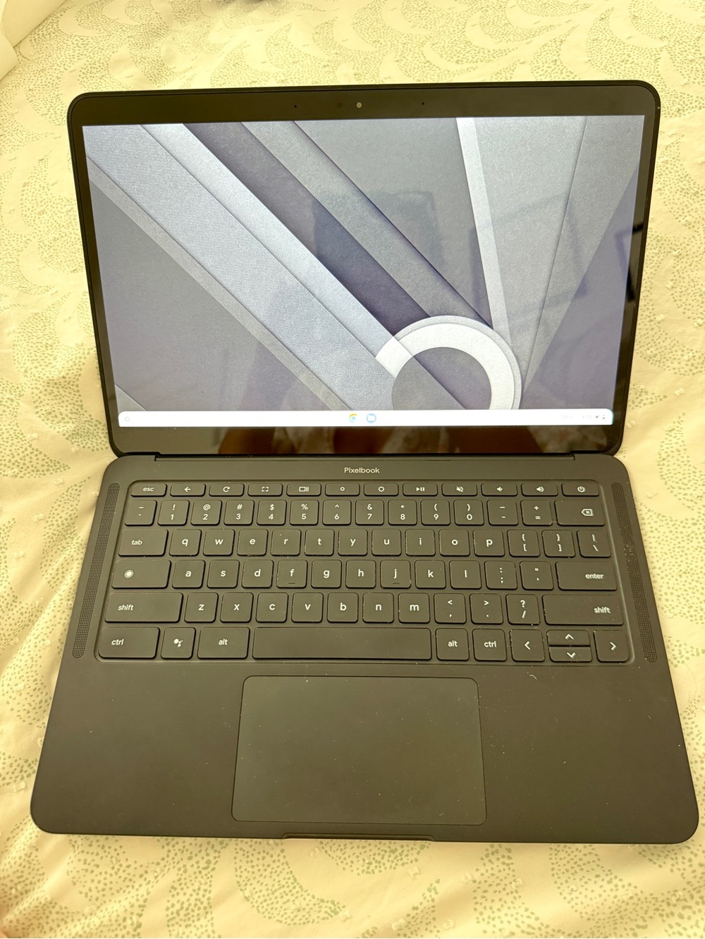 Google Pixelbook Go 13” i5-8200y, 16GB RAM, 128GB storage - excellent condition!